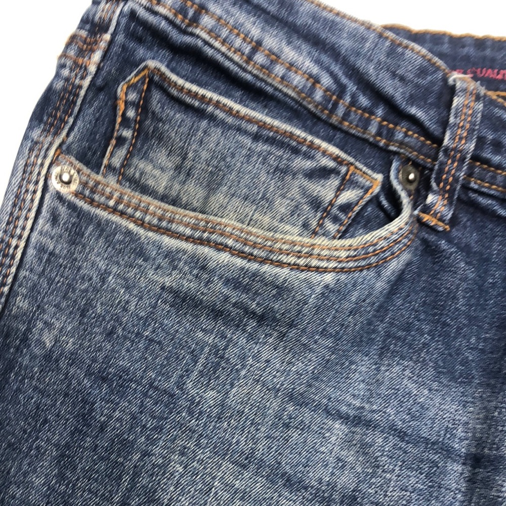 Classic Blue Skinny Jeans with Natural Fading - Picture 3 of 10